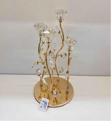 Picture of Elegant gold metal candle holder